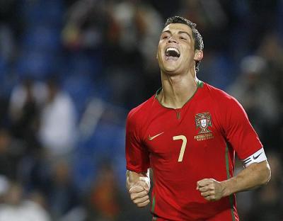 CRISTIANO RONALDO " MUCHO DEPENDE PORTUGAL DE EL "