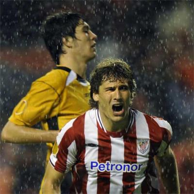 FERNANDO LLORENTE DEL ATH BILBAO " CON GENTE DE CASA JUGANDO 3 COMPETICIONES "