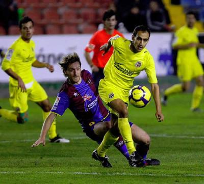 NATXO INSA DEL VILLARREAL B " EL FILIAL DEBE APORTAR LO MEJOR PARA EL GRANDE "